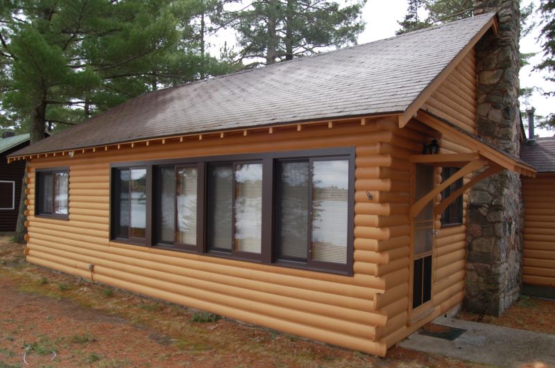 Log Home Staining