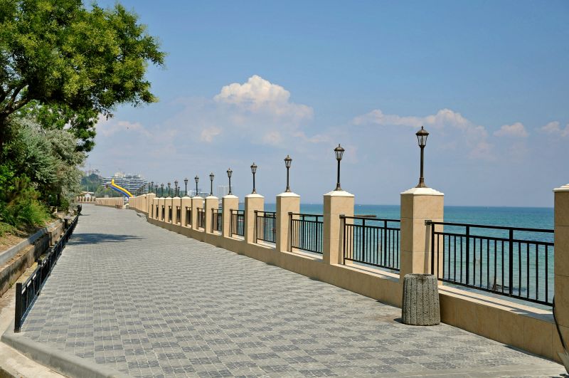 Sidewalk Lighting Installation